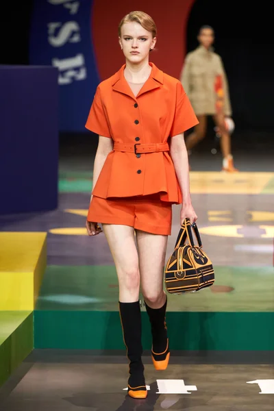Look 62